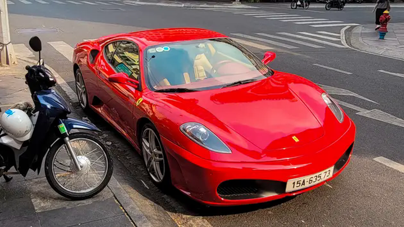 Siêu xe Ferrari F430 hàng hiếm xuất hiện Việt Nam
