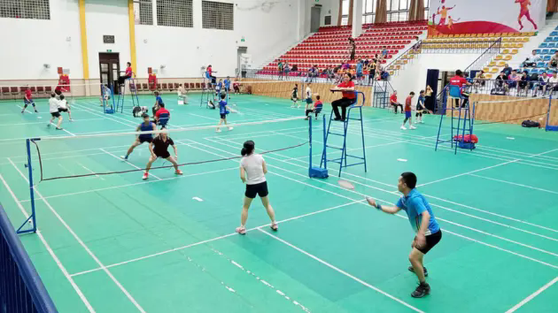 Lan tỏa yêu thương tại giải Cầu lông Gia đình Hà Nội