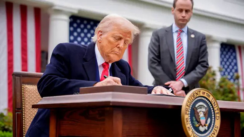 Tranh cãi về công thức thuế quan thương mại của ông Trump
