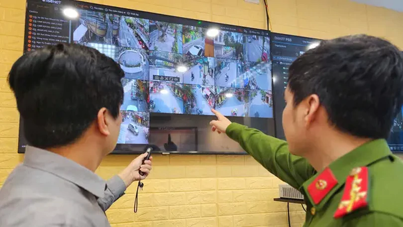 Camera giám sát tích hợp AI xử lý vi phạm môi trường