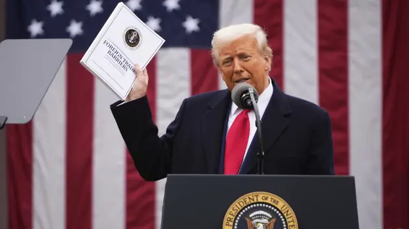 Ông Trump kêu gọi người dân bình tĩnh trước chính sách thuế