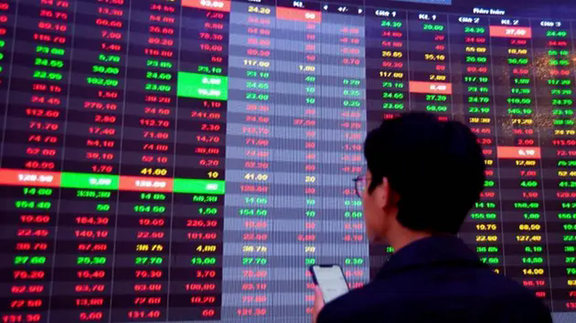VN-Index giảm hơn 100 điểm tuần qua