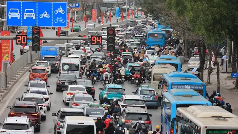 Người dân trở lại Thủ đô sau kỳ nghỉ