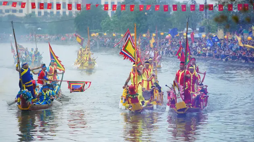 Rộn ràng lễ hội bơi Đăm