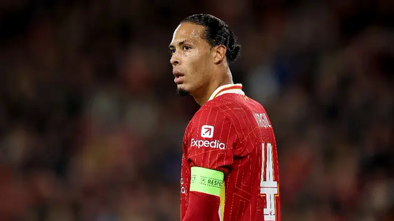 Virgil Van Dijk ở lại Liverpool đến năm 2027