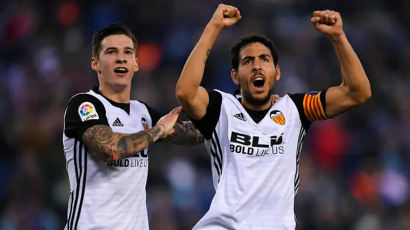 Valencia giành chiến thắng sít sao