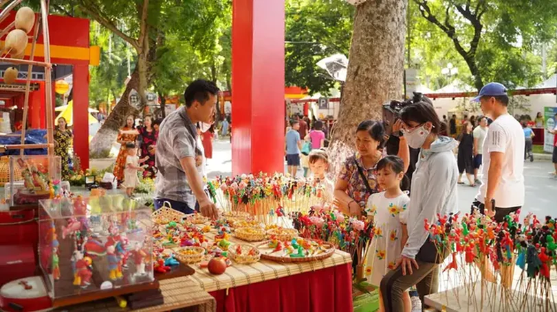 Sắc màu di sản tại Lễ hội Quà tặng Du lịch 2025
