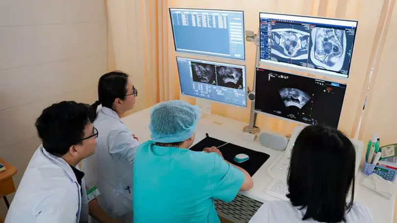 Việt Nam làm chủ công nghệ loại bỏ khối u không mổ
