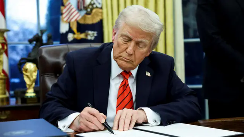 Ông Trump cân nhắc hoãn thuế ô tô, hỗ trợ sản xuất