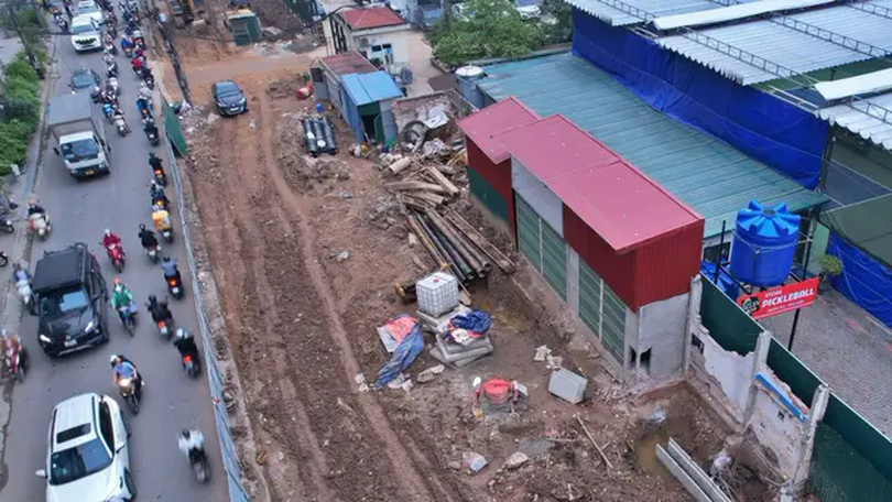 Nhà siêu mỏng, siêu méo vẫn xuất hiện ở đường Nguyễn Tuân