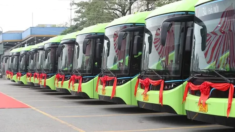Hà Nội vận hành thêm một tuyến xe buýt điện