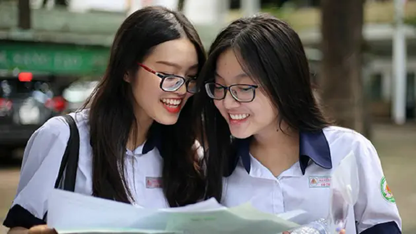 Học sinh lớp 9 làm quen với đề thi mới