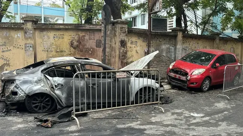 Làm rõ vụ cháy ô tô trong ngõ 42 Vũ Ngọc Phan