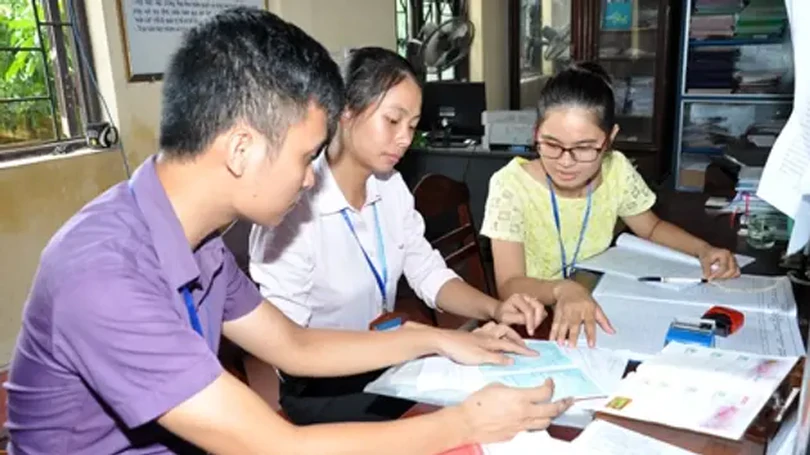 Nhiều sinh viên đại học mong muốn về làm công chức xã