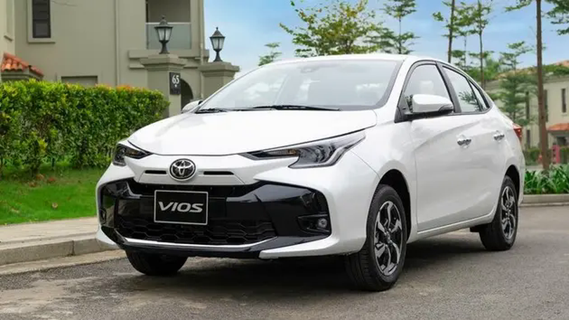 Năm mẫu sedan vẫn còn phiên bản số sàn giá rẻ