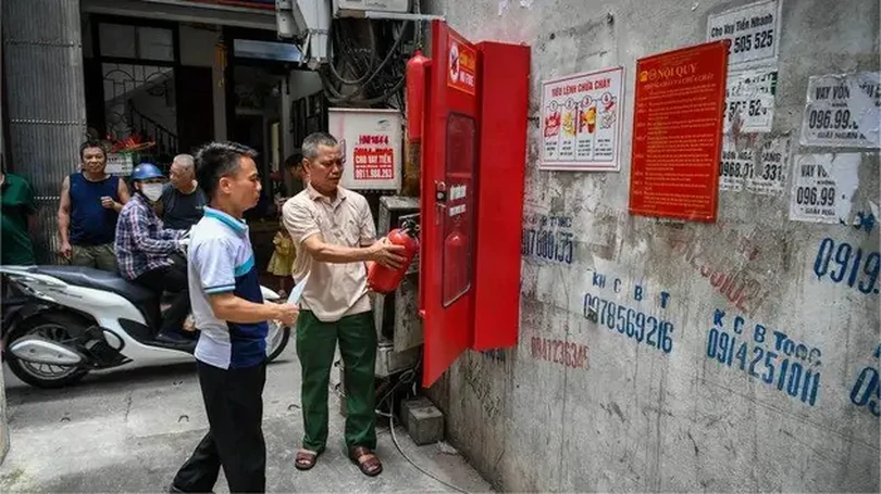 Gắn biển nhà trọ không đảm bảo an toàn PCCC