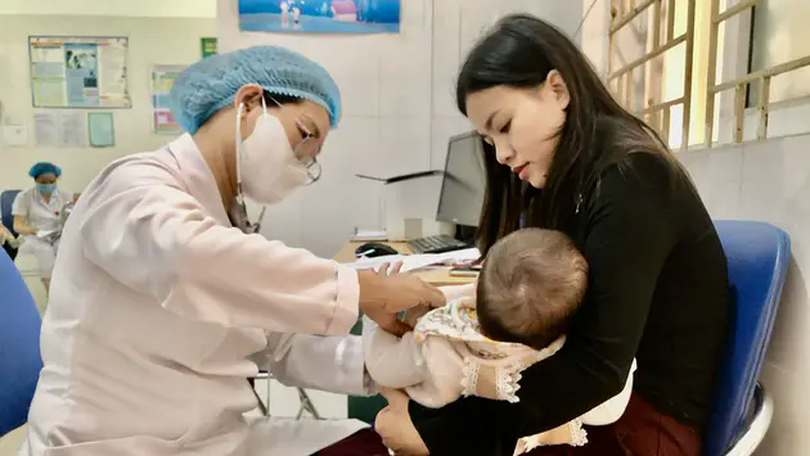 Cả nước có trên 76.300 trường hợp nghi mắc sởi