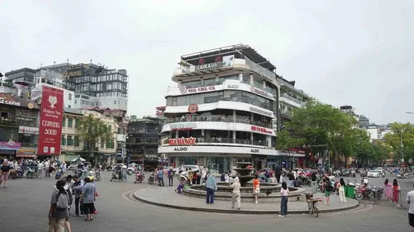 Các cửa hàng ở Hàm cá mập dừng hoạt động