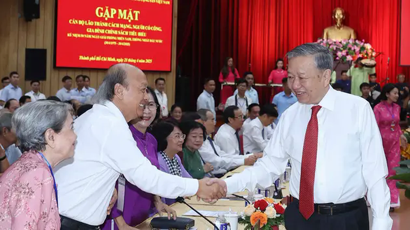 Tổng Bí thư Tô Lâm gặp mặt cán bộ lão thành miền Nam