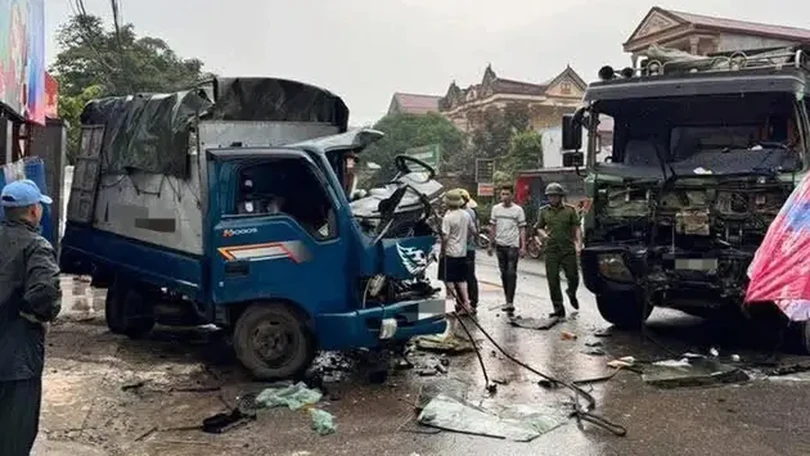 Tai nạn nghiệm trọng vì sử dụng điện thoại lúc lái xe
