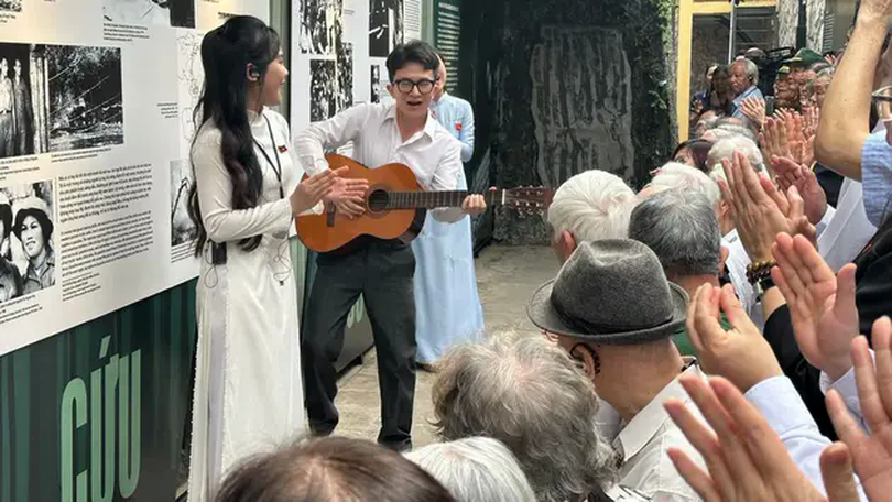 'Khúc ca hòa bình' tại Di tích Nhà tù Hỏa Lò