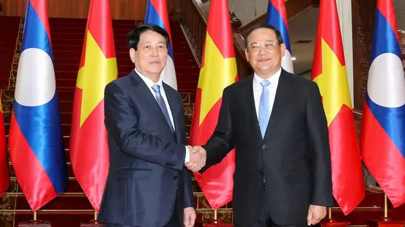 Chủ tịch nước Lương Cường hội kiến Thủ tướng Lào