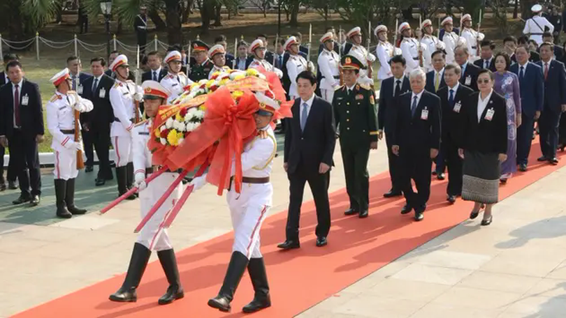 Chủ tịch nước Lương Cường tưởng niệm Chủ tịch Kaysone Phomvihane