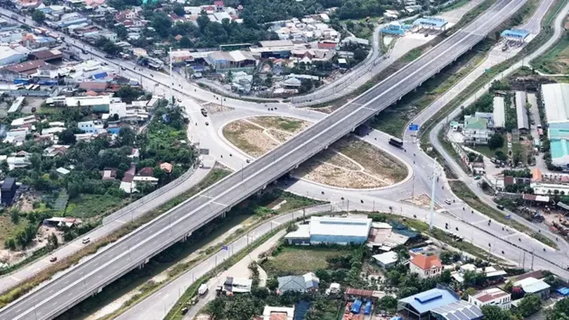 Khai thác thêm 18km cao tốc Bến Lức - Long Thành