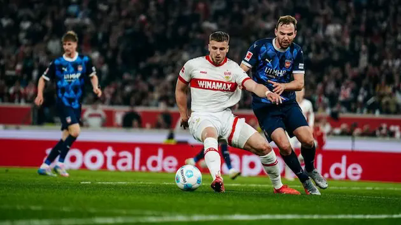 Cuộc đua trụ hạng Bundesliga đầy kịch tính