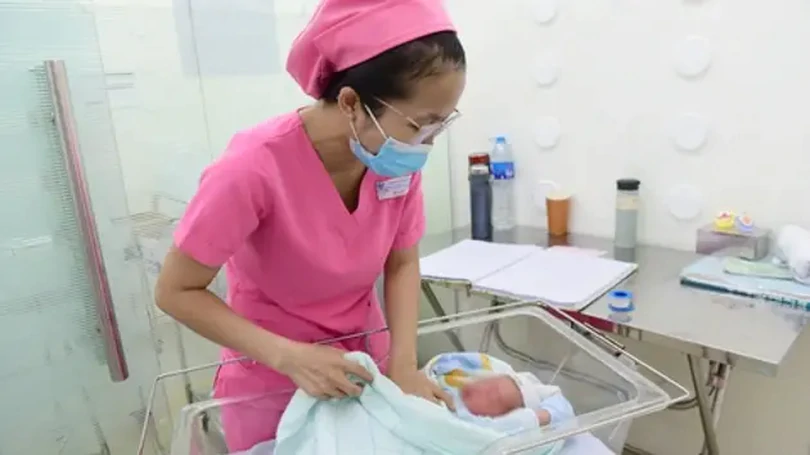 Tuổi sinh con trung bình của phụ nữ dân tộc Kinh là 29,4