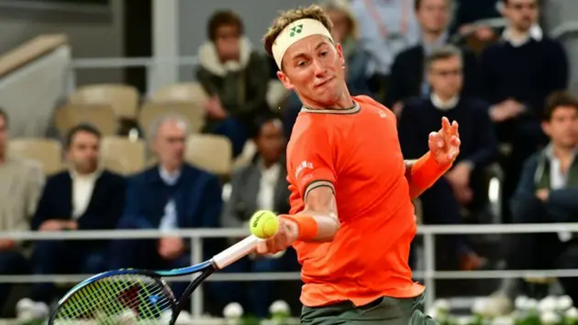 Casper Ruud ghi tên vào vòng 4 Madrid Open