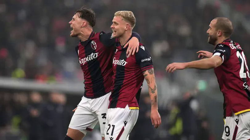 Bologna lỡ cơ hội vào top 4 Serie A