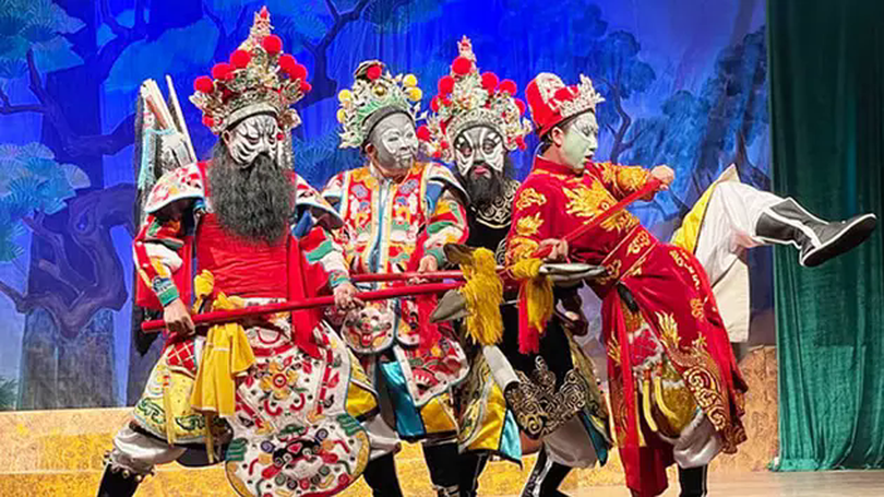 Gìn giữ nghệ thuật tuồng truyền thống