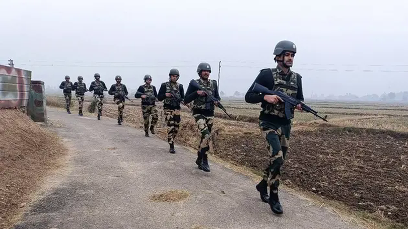Pakistan tiếp tục xung đột biên giới với Ấn Độ