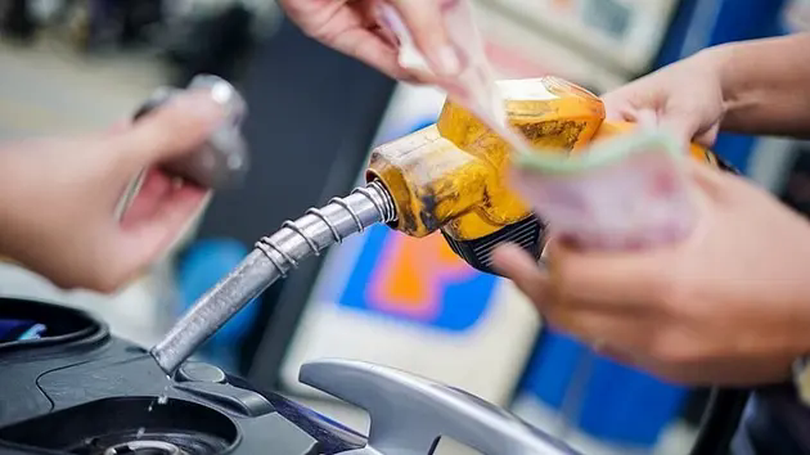Đề nghị không áp thuế tiêu thụ đặc biệt với xăng dầu