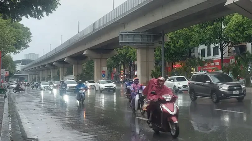Thời tiết 10/5: cuối tuần Hà Nội dịu mát, có mưa rào