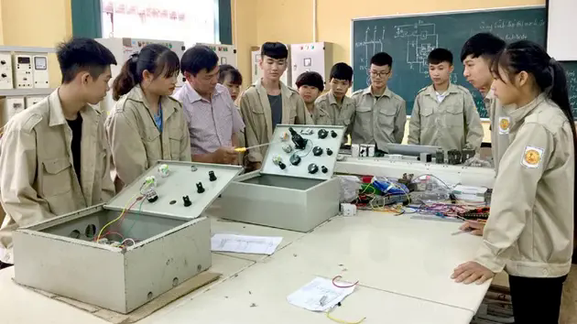 Xác lập giáo dục nghề nghiệp là một cấp học