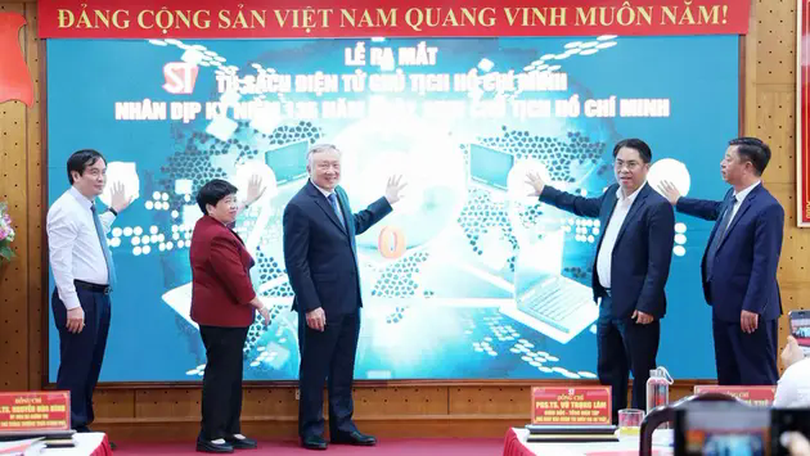 Ra mắt 'Tủ sách điện tử Chủ tịch Hồ Chí Minh'
