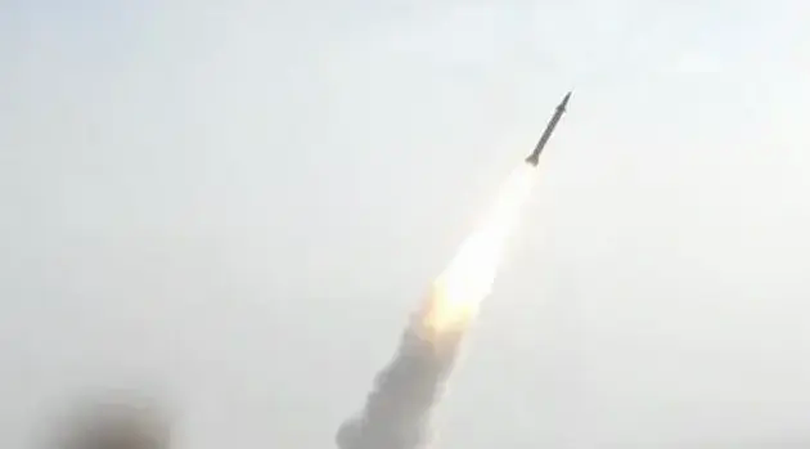 Houthi tiếp tục phóng tên lửa đạn đạo nhằm vào Israel