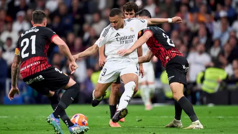 Kylian Mbappe phá kỷ lục tồn tại 71 năm