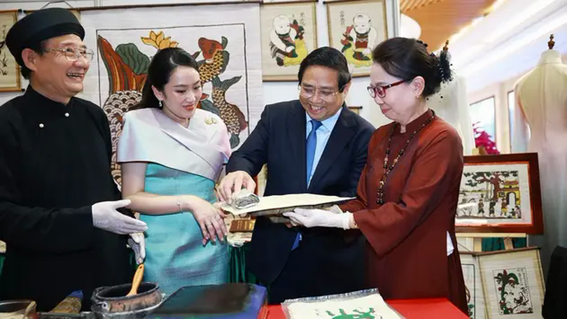 Thủ tướng Việt Nam, Thái Lan thưởng lãm sản phẩm thủ công