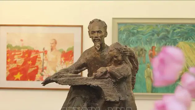 Triển lãm 'Hồ Chí Minh trong nghệ thuật tạo hình'