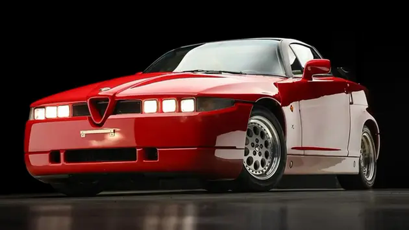 Xe cổ Alfa Romeo SZ có giá cao hơn xe mới