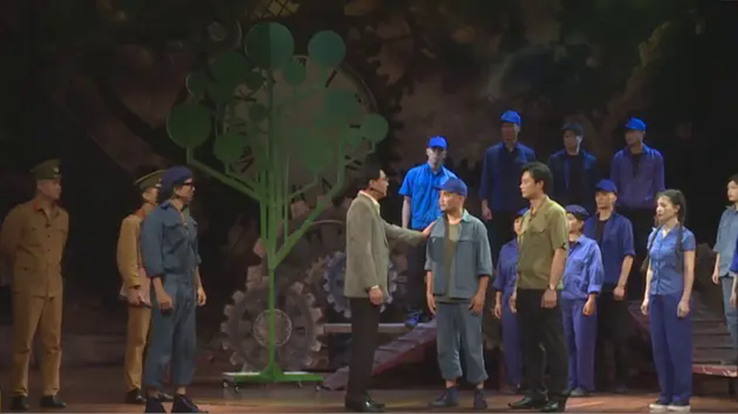 'Tôi và chúng ta' trở lại sân khấu kịch sau 40 năm