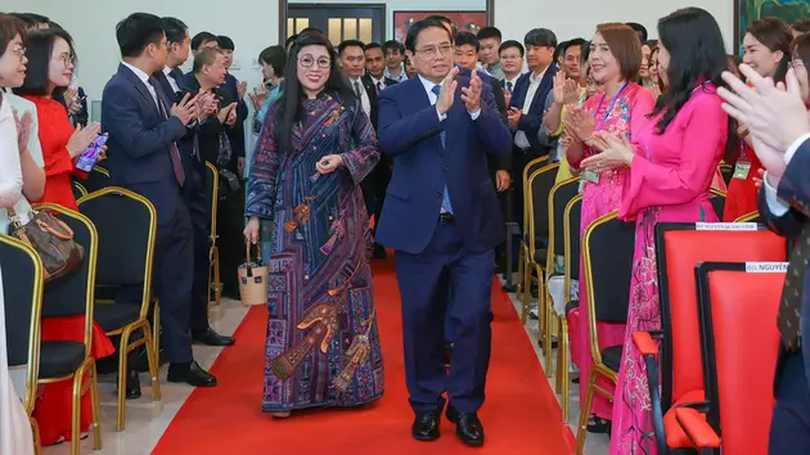 Thủ tướng gặp gỡ cộng đồng người Việt Nam tại Malaysia