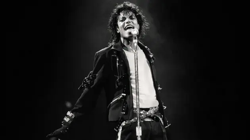 Phim về huyền thoại Michael Jackson hoãn phát hành