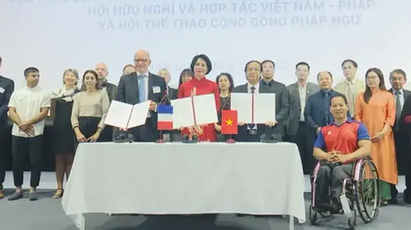 Việt Nam - Pháp ký thỏa thuận hợp tác thể thao cấp cao