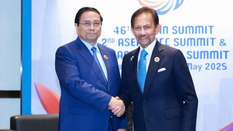 Thủ tướng Phạm Minh Chính gặp Quốc vương Brunei