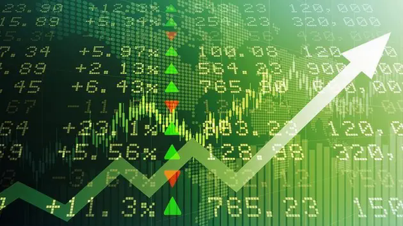 VN-Index vượt đỉnh ba năm