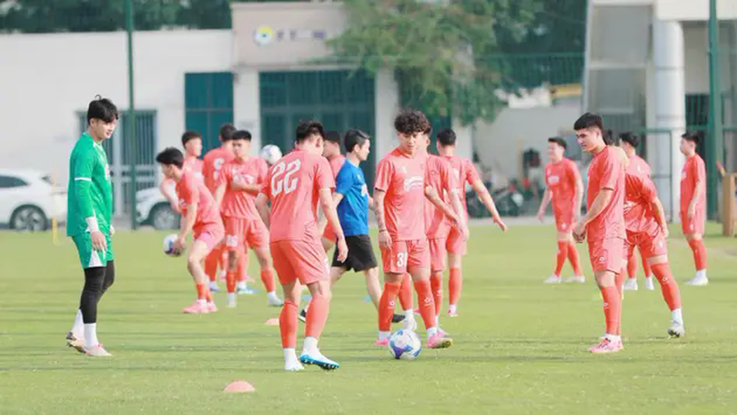 U22 Việt Nam hứng khởi trong buổi tập đầu tiên